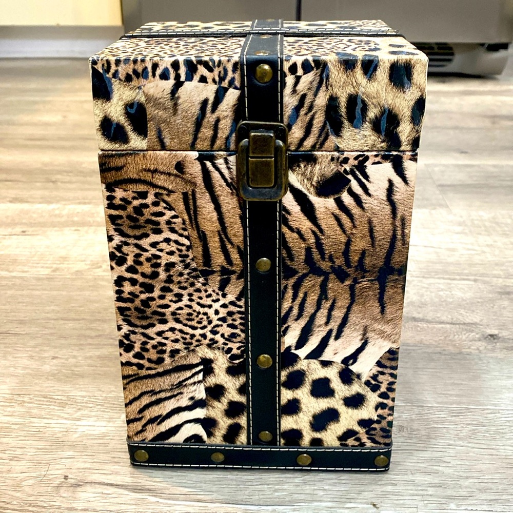 Love Leopard!  Decorative Display Accent Piece!